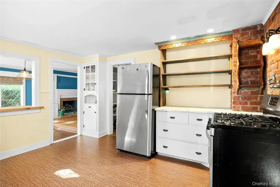 275 Main Bayview Road, Southold, NY 11971 - #2