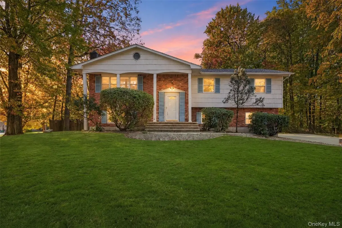 4 Hampshire Court, West Nyack, NY 10994 - #1