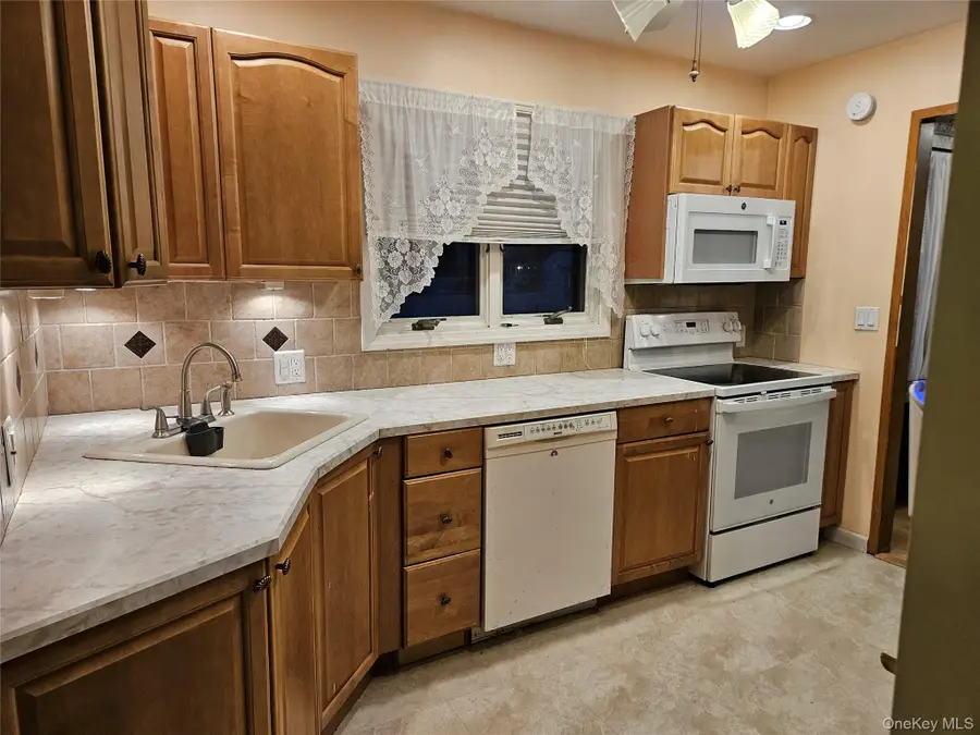 132 Maple Avenue, Bethpage, NY 11714 - #2