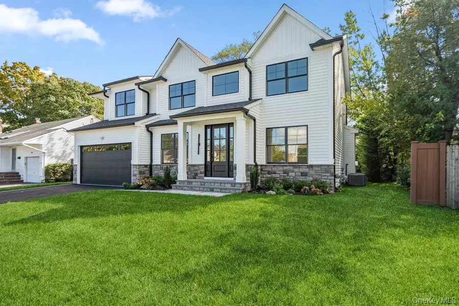 32 Jerold Street, Plainview, NY 11803 - #3