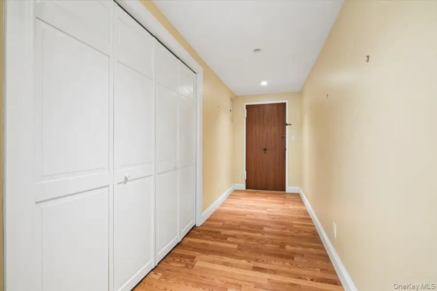 20 Old Mamaroneck Road #3L, White Plains, NY 10605 - #3