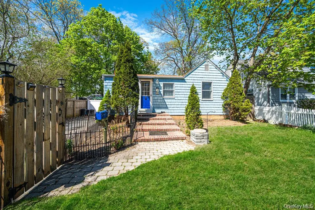 32 Dewey Street, Port Jefferson Station, NY 11776 - #1