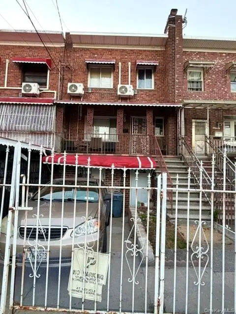 4775 Barnes Avenue, Bronx, NY 10470