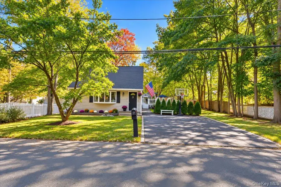 17 Lakelands Avenue, Greenwood Lake, NY 10925 - #3