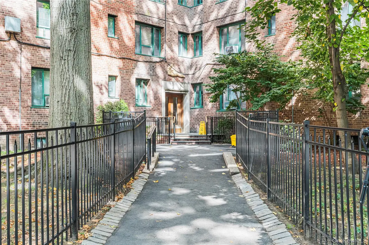 1946 E Tremont Avenue #5H, Bronx, NY 10462 - #1