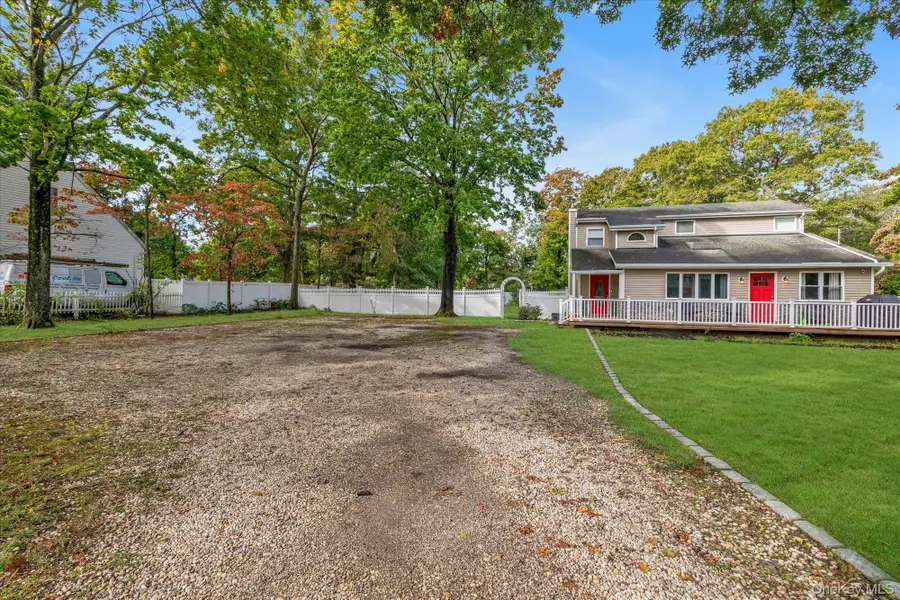 470 Bicycle Path, Terryville, NY 11776 - #2