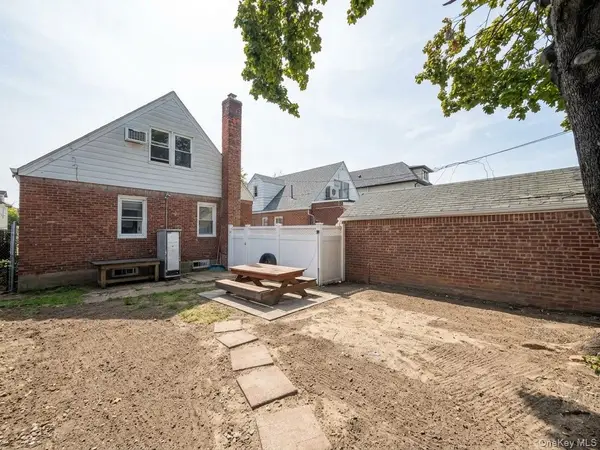 6953 183rd Street, Fresh Meadows, NY 11365