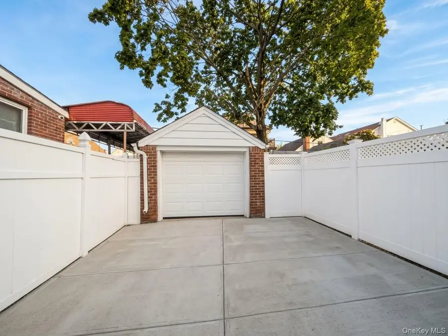6953 183rd Street, Fresh Meadows, NY 11365 - #2