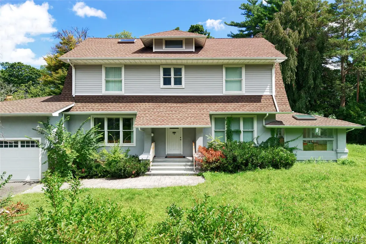 51 Bayview Avenue, Great Neck, NY 11021 - #1