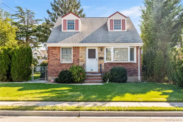 256 9th Street, Bethpage, NY 11714
