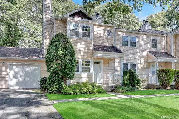 32 Huntington, Yaphank, NY 11980