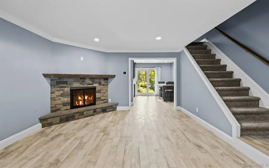 14 Taylor Commons #14, Yaphank, NY 11980 - #2