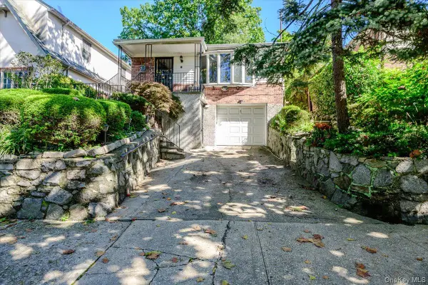 3855 Douglaston Parkway, Douglaston, NY 11363