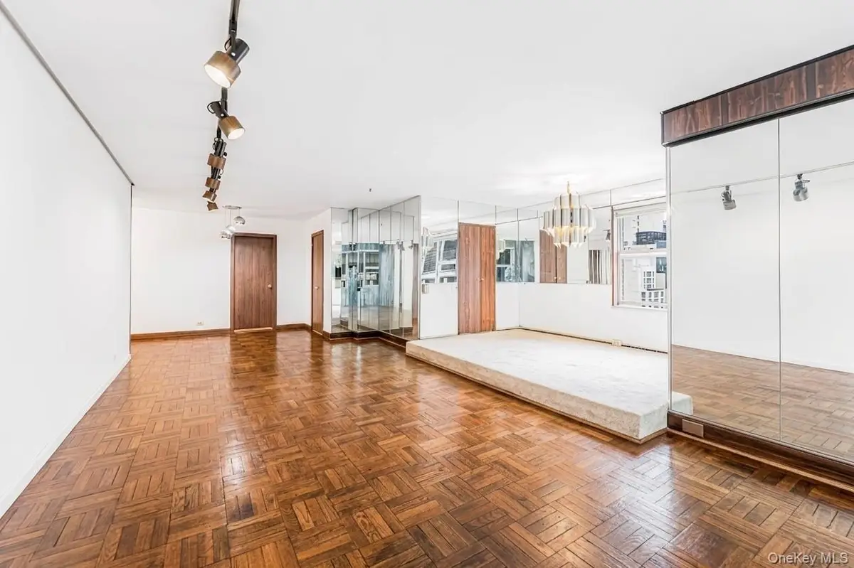 77 W 55th Street #17B, Manhattan, NY 10019 - #1