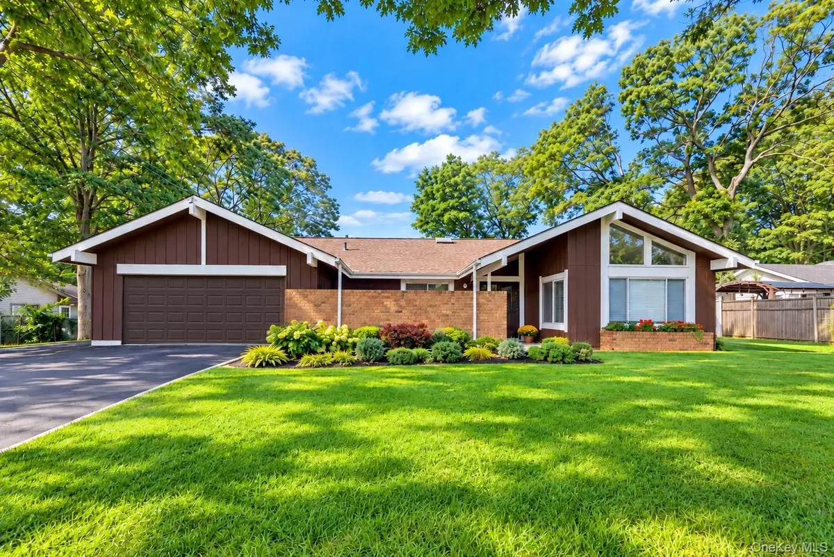 1012 Old Medford Avenue, Farmingville, NY 11738 - #1