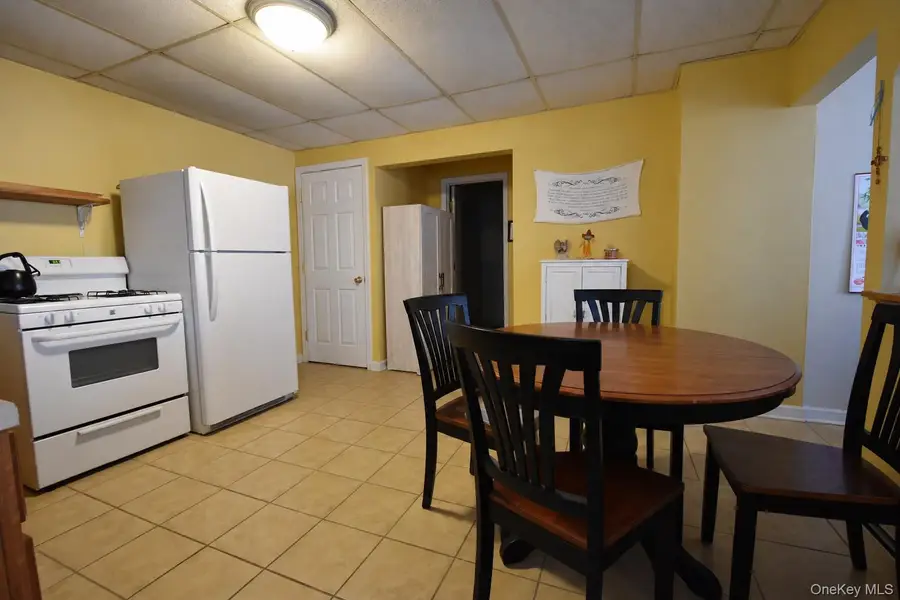 180 Foxhall Avenue, Kingston, NY 12401 - #3