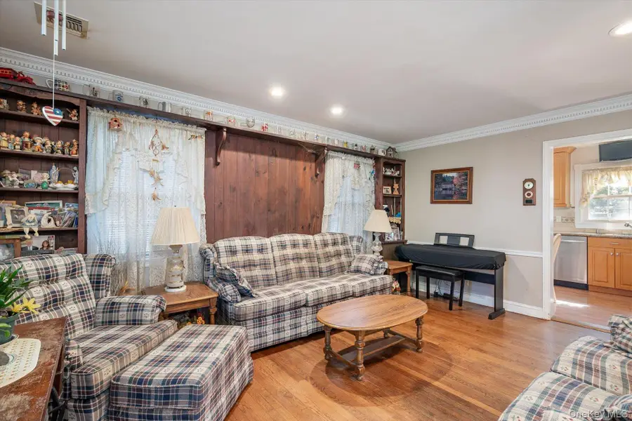 42 Sherman Avenue, Merrick, NY 11566 - #3