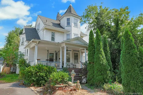 202 Woodland Avenue, New Rochelle, NY 10805
