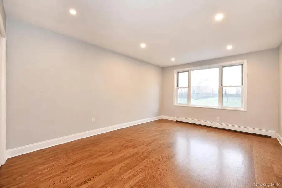 195 S Middle Neck Road #1-F, Great Neck, NY 11021 - #3
