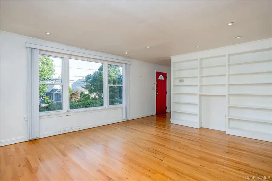 2 Whitman Road, Yonkers, NY 10710 - #2
