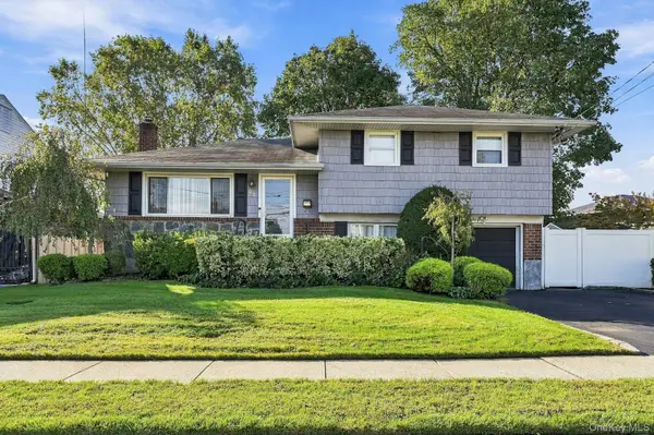 23 Chance Street, Hicksville, NY 11801