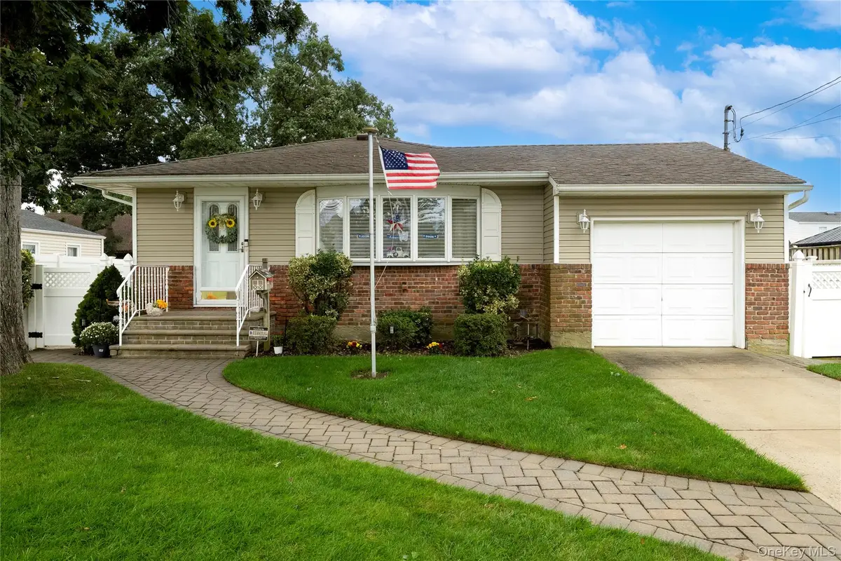 132 Yoakum Avenue, Farmingdale, NY 11735 - #1