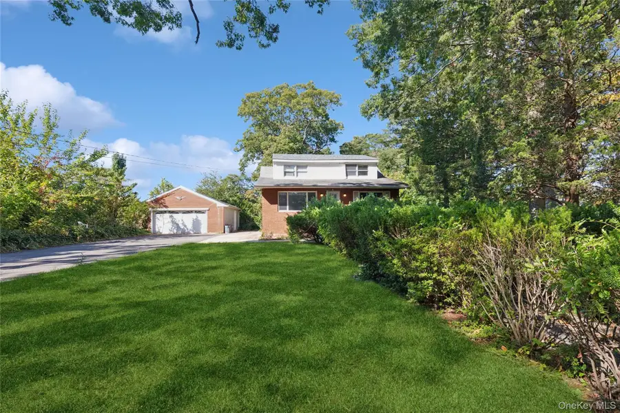9 Plandome Place, Selden, NY 11784 - #2