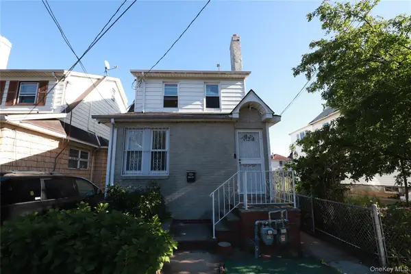 137-58 Kalmia Avenue, Flushing, NY 11355