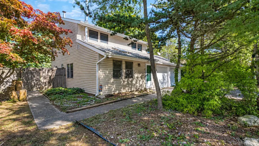 54 Rustic Avenue, Medford, NY 11763 - #2