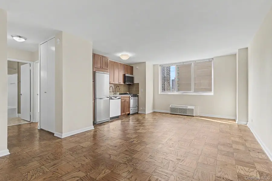 345 E 93rd Street #20E, New York, NY 10128 - #2