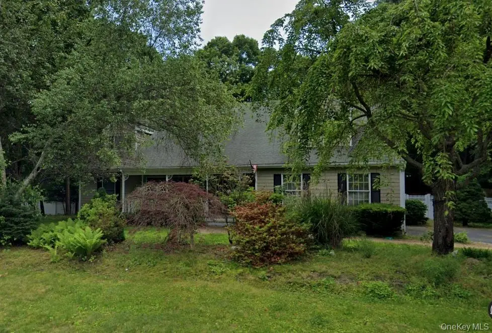 42 Jomar Road, Shoreham, NY 11786 - #1
