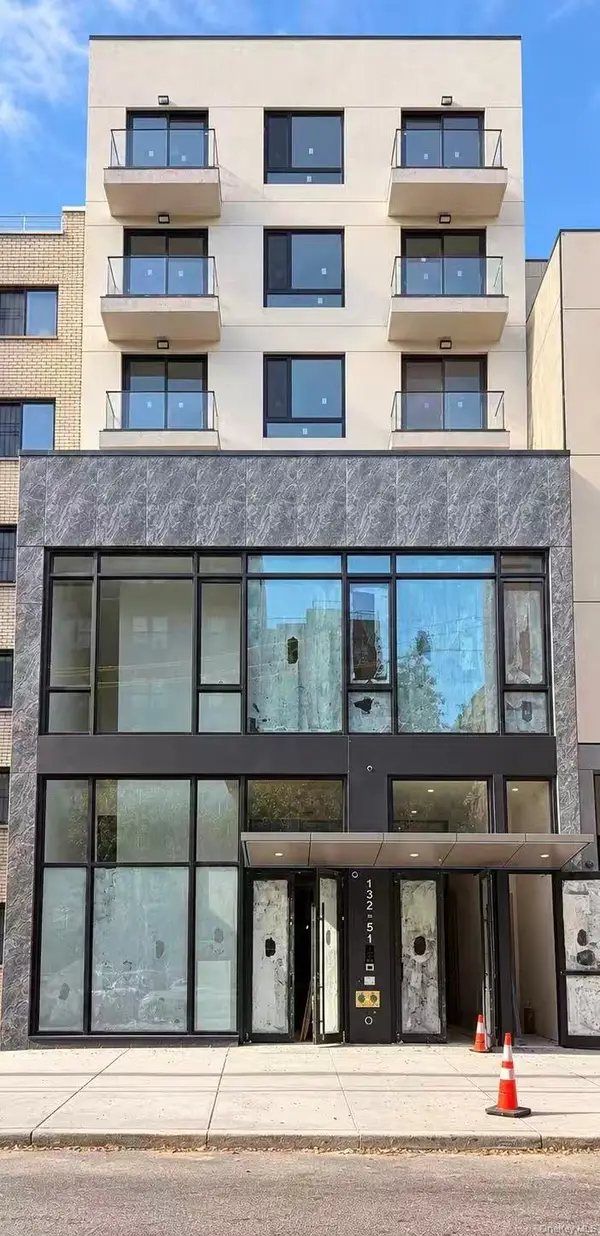 132-51 41st Road #5B, Flushing, NY 11355