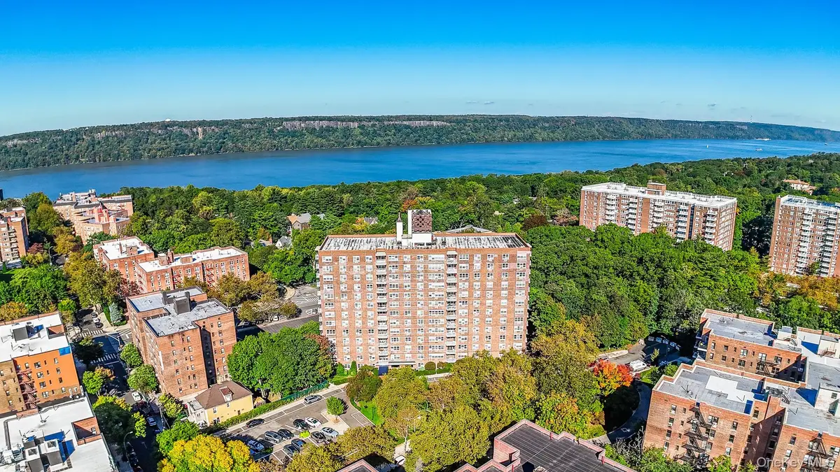 3935 Blackstone Avenue #5E, Bronx, NY 10471 - #1