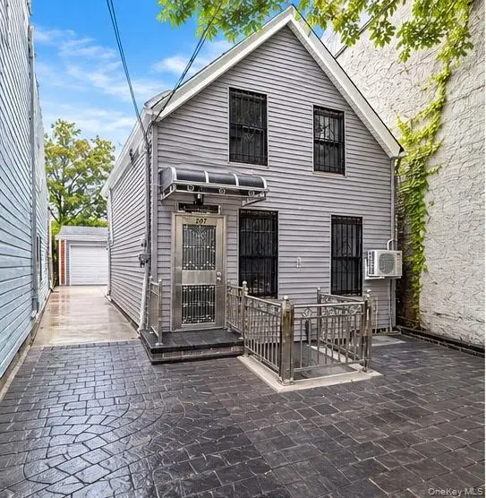 207 Bradford Street, Brooklyn, NY 11207 - #1