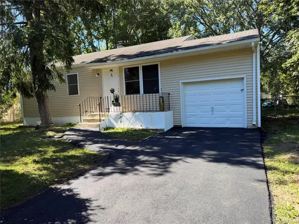 748 Doane Avenue, Bellport, NY 11713