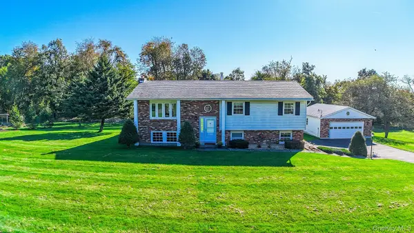 8 Gunsch Estate Drive, Newburgh, NY 12550