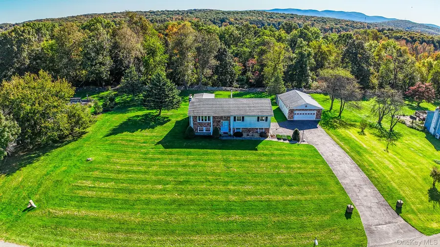 8 Gunsch Estate Drive, Newburgh, NY 12550 - #2