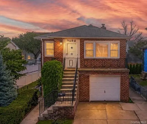 3192 Hatting Place, Bronx, NY 10465