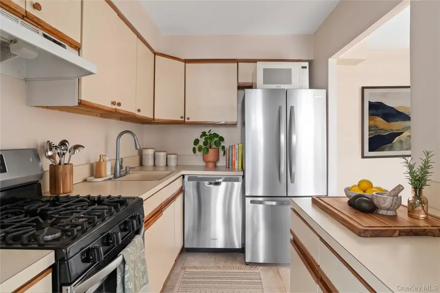 39-60 54th Street #8X, Woodside, NY 11377 - #3