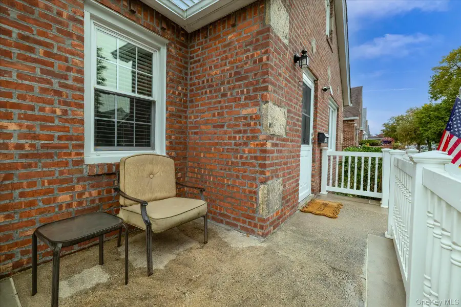 82-46 256th Street, Floral Park, NY 11004 - #3
