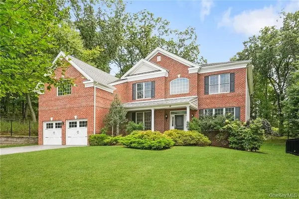 11 Fraydun Lane, Scarsdale, NY 10583