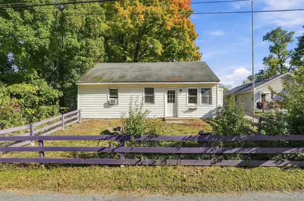 34 Mckinley Lane, Poughkeepsie, NY 12601