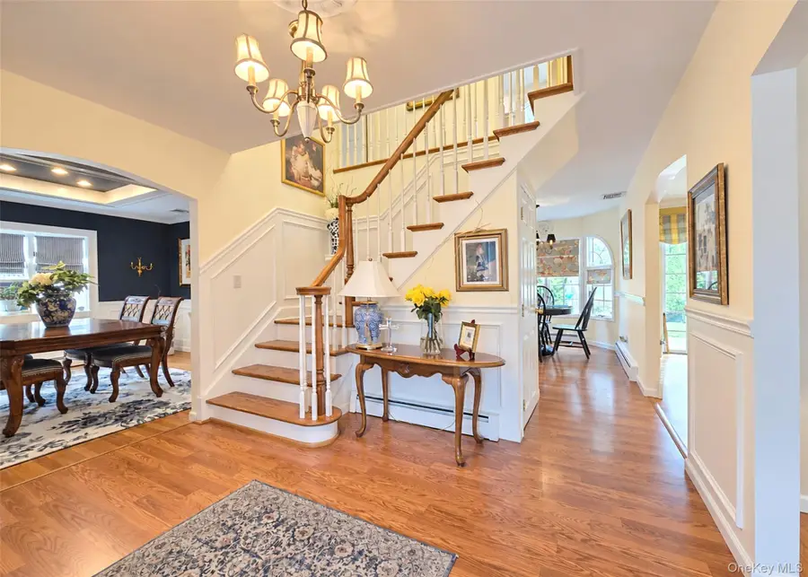 7 Colmar Avenue, Lake Grove, NY 11755 - #3