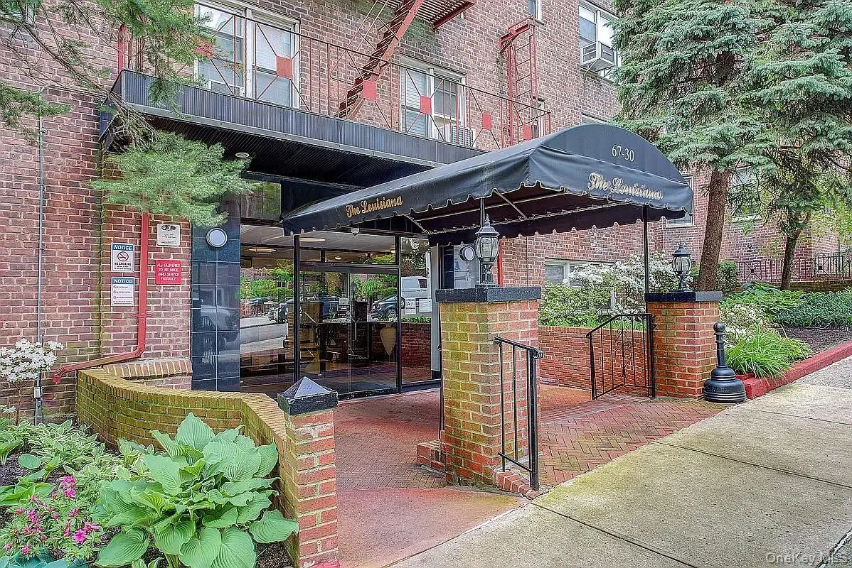 67-30 Clyde Street #4P, Forest Hills, NY 11375 - #1