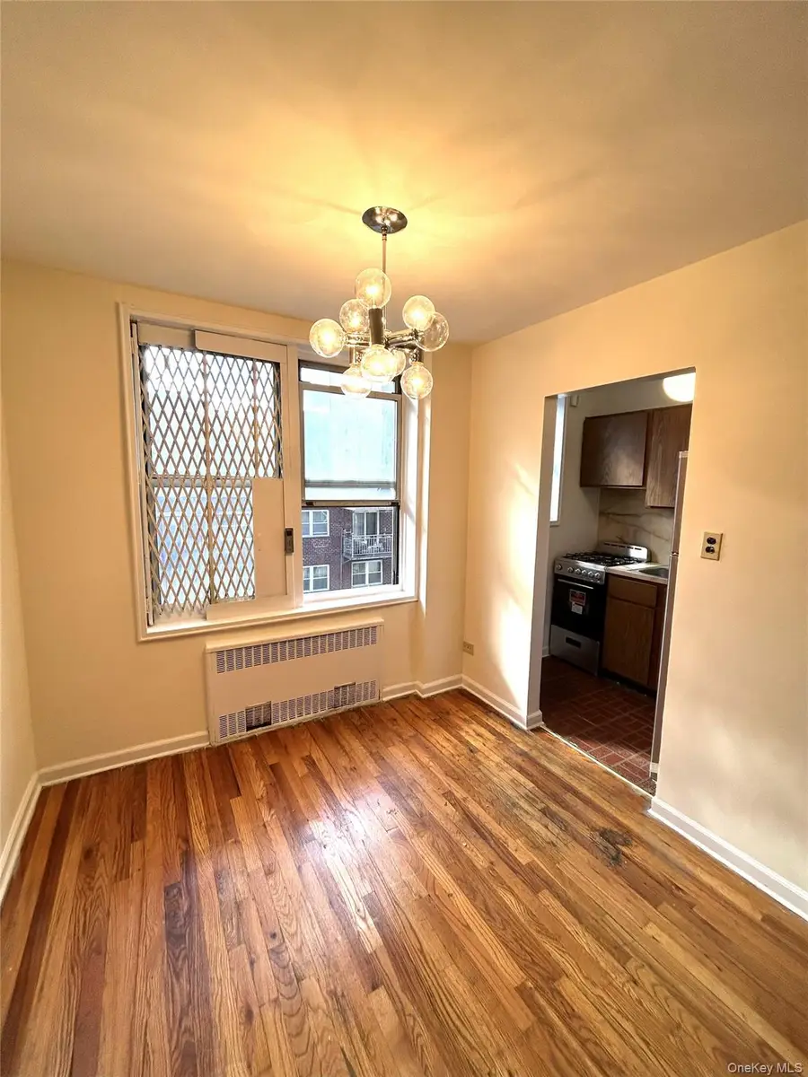 67-30 Clyde Street #4P, Forest Hills, NY 11375 - #2