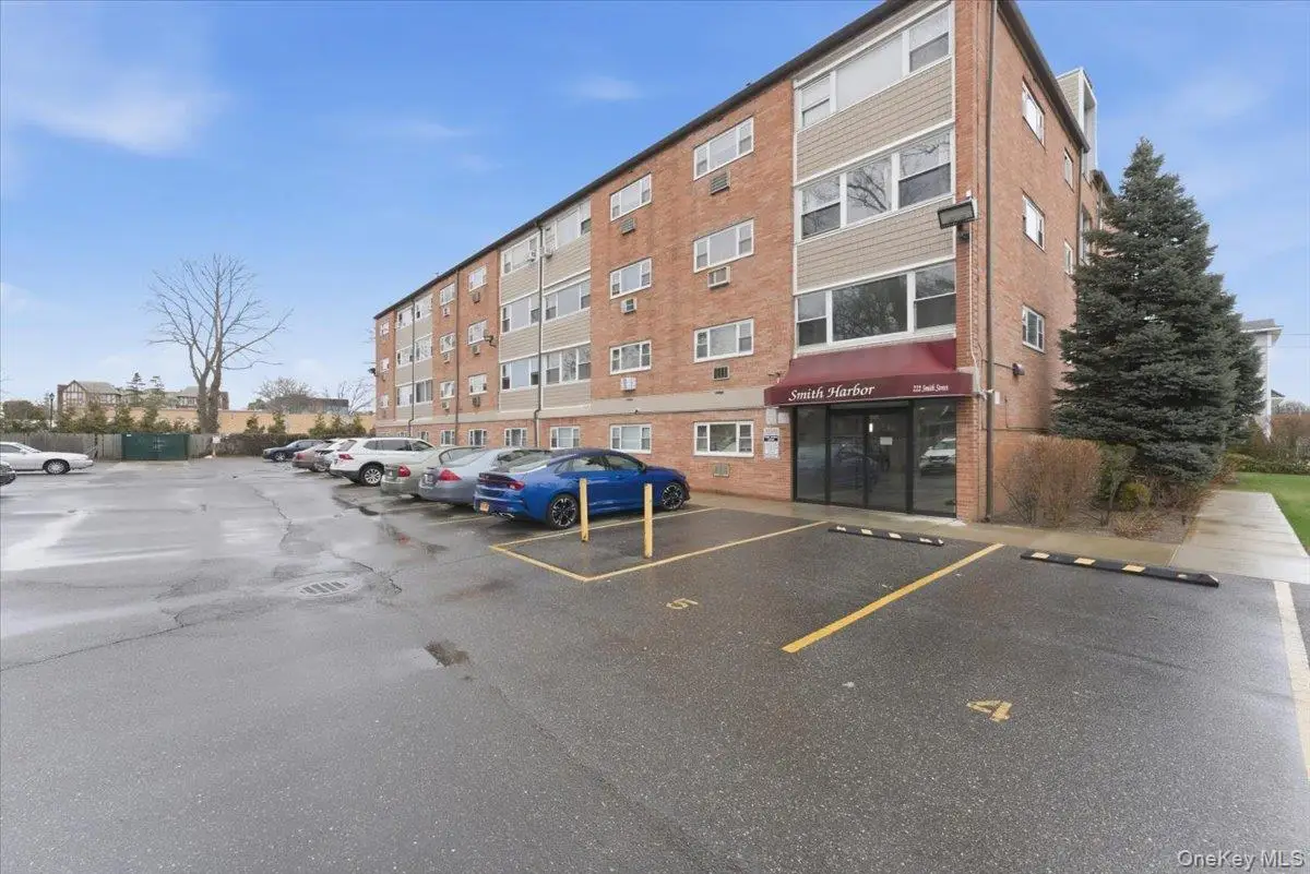 222 Smith Street #2E, Freeport, NY 11520 - #1