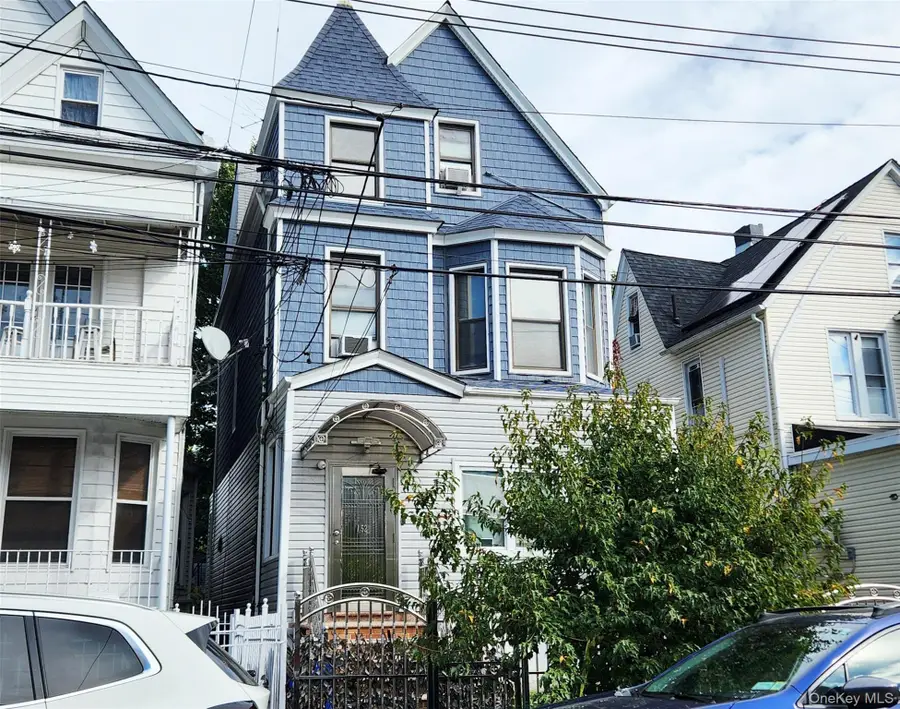 1522 Lurting Avenue, Bronx, NY 10461 - #2