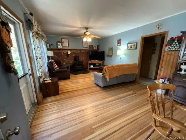 207 Mount Vernon Avenue, Medford, NY 11763 - #2