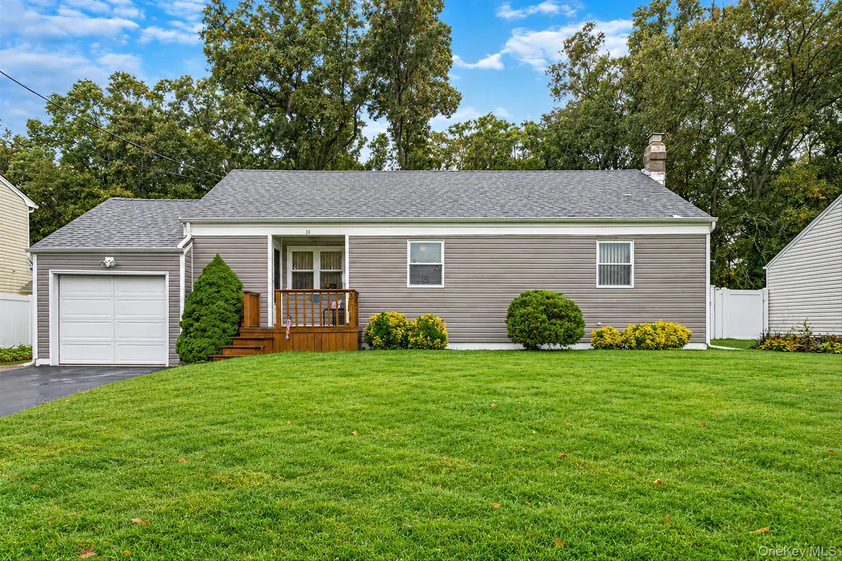 24 Chapel Place, North Babylon, NY 11703 - #1