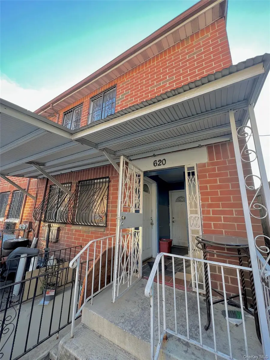 620 E 182nd Street, Bronx, NY 10457 - #3